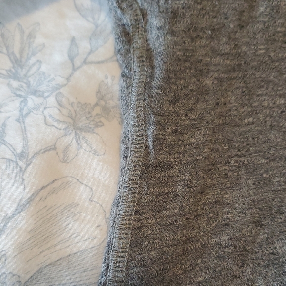Madewell Grey T-shirt Sz S - Picture 8 of 8